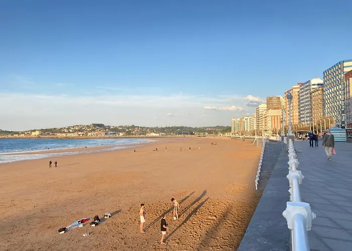 Luminoso Y Acogedor A Un Paso De La Playa Registro Turismo Vut 2467 As